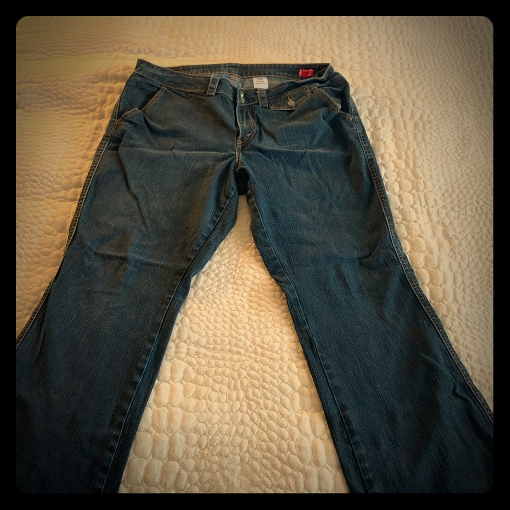 Levis - image 1